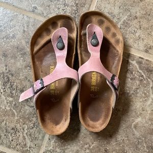 Pink (Dusty Rose?) Gizeh Birkenstocks